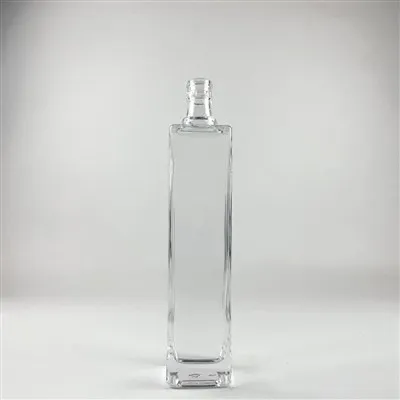 Ferkantað tóm vodka glerflaska